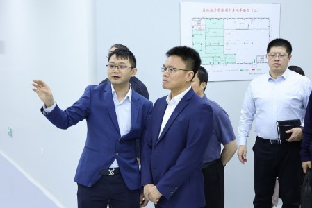 王志平區(qū)長(zhǎng)帶隊(duì)蒞臨信誼津津走訪調(diào)研，現(xiàn)場(chǎng)研究解決企業(yè)發(fā)展問題